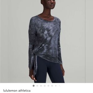 Lululemon To the Point Long Sleeve Shirt *Mist Spray Dye White Pitch Grey 4